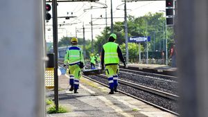 Tragis! Lima Pekerja Kereta Api Tewas Tertabrak