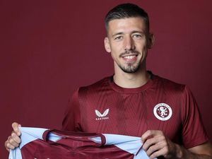 Aston Villa Pinjam Clement Lenglet dari Barcelona Aston Villa Pinjam Clement Lenglet dari Barcelona