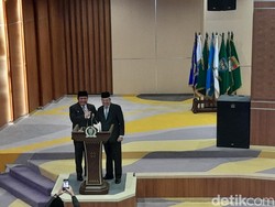DPRD Sumsel Umumkan Pemberhentian Herman Deru dan Mawardi Yahya