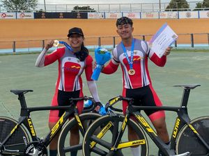 Dua Atlet Balap Sepeda Blitar Raih Emas di Ajang Track Asia Cup 2023 Thailand Dua Atlet Balap Sepeda Blitar Raih Emas di Ajang Track Asia Cup 2023 Thailand