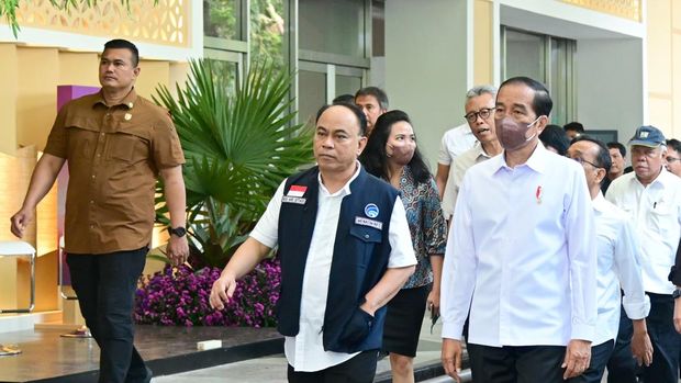 Jokowi Tinjau Venue KTT ASEAN