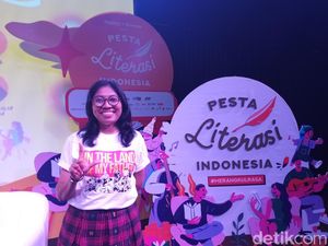 Cerita Klub Buku Petra Majukan Literasi di Flores Cerita Klub Buku Petra Majukan Literasi di Flores