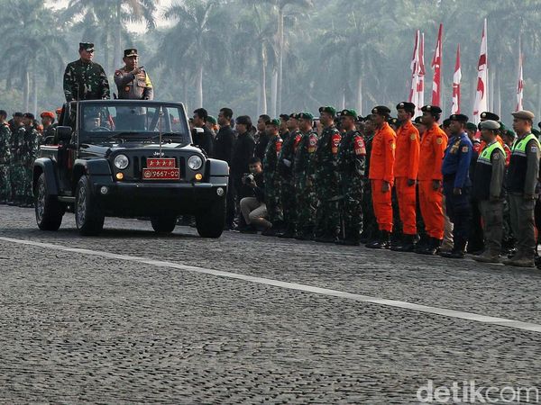 Momen Panglima TNI-Kapolri Pimpin Apel Pengamanan KTT ASEAN
