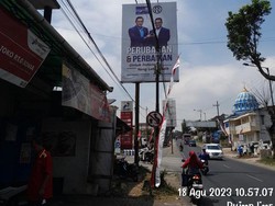 Ikuti Instruksi Pusat, Demokrat Malang Turunkan Baliho Anies Baswedan