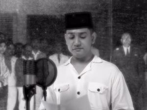 Permintaan Maaf Syakir Daulay Usai Dianggap Lecehkan Teks Proklamasi Permintaan Maaf Syakir Daulay Usai Dianggap Lecehkan Teks Proklamasi