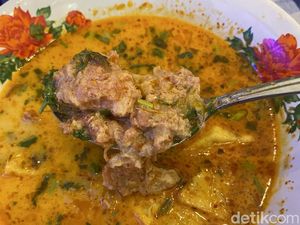 Warung Pak Chandra: Gulai Daging Chiangmai Favorit Anak Skena Jaksel