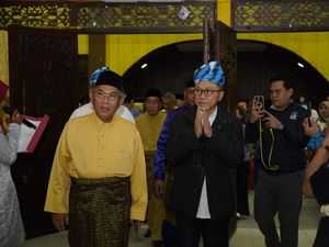 Tiba di Pontianak, Mendag Zulhas Disambut Hangat Ketum MABM Kalbar