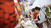 ASEAN Weekend Market Ramai Dikunjungi Warga
