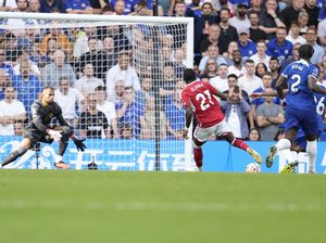 Chelsea Jor-joran Sih, tapi Posisi Ini Kok Malah Downgrade? Chelsea Jor-joran Sih, tapi Posisi Ini Kok Malah Downgrade?