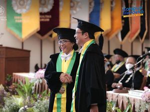 Kisah Romantis Pasutri Barengan Raih Gelar Guru Besar di UGM Kisah Romantis Pasutri Barengan Raih Gelar Guru Besar di UGM