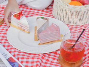 5 Kafe Cewek Kue di Jaksel yang Nyaman Buat Santai 5 Kafe Cewek Kue di Jaksel yang Nyaman Buat Santai