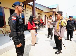 Tinjau Rumah Dinas Baru Brimob di Kalbar, Kapolri: Tingkatkan Semangat Kerja