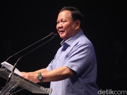 Pantun Favorit Prabowo: Dapat Teman Baru, Yang Lama Jangan Dilupa