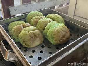 Cerita Hendra dan 1 Dekade Roti Pandan Anti Galau