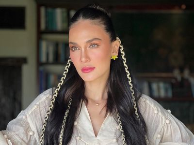 7 Gaya Penuh Pesona Luna Maya di Pesta Ulang Tahun ke-40