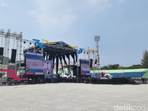 Penampakan Stadion Siliwangi H-1 Sebelum Konser West Java Festival 2023 Penampakan Stadion Siliwangi H-1 Sebelum Konser West Java Festival 2023