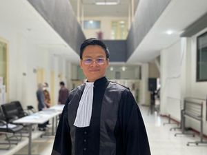 MK dan Jalan Memutar Menemukan Kebenaran MK dan Jalan Memutar Menemukan Kebenaran