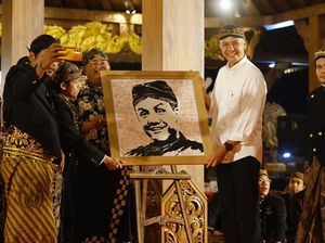 Apresiasi Kiprah Ganjar, 300 Dalang Pentaskan Lakon Wahyu Keprabon Apresiasi Kiprah Ganjar, 300 Dalang Pentaskan Lakon Wahyu Keprabon