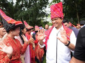 Anies Cerita Pengalaman Benahi Persoalan Kesehatan DKI ke Warga Karo