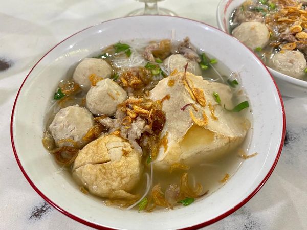 Di Mangga Besar Ada Bakso Matador dan Es Kalamur yang Legendaris