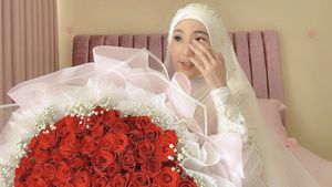 7 Potret Larissa Chou Dinikahi Bacaleg DPRD, Anggun Berbalut Gaun Putih