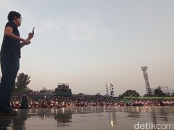 Bersenja Galau Bersama Juicy Luicy di West Java Festival 2023
