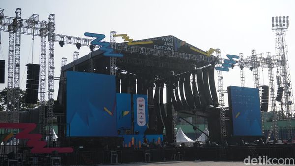 Mengintip Megahnya Panggung Konser West Java Festival 2023