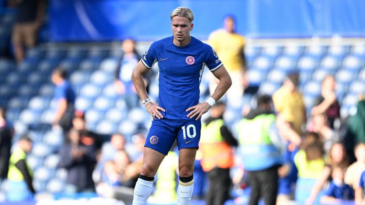 Mykhailo Mudryk melempem di Chelsea. (Foto: AFP/JUSTIN TALLIS)