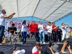 Pesan Khusus Maruarar Sirait untuk 10 Ribu Relawan Ganjar di Surabaya