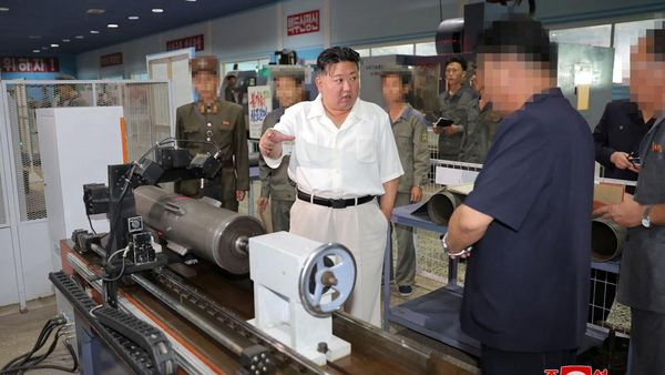 Kim Jong Un Kunjungi Pabrik Amunisi di Lokasi Rahasia Korut