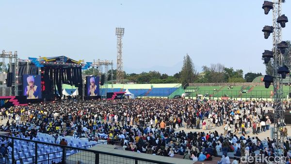 Potret Antusias Warga Saksikan West Java Festival 2023