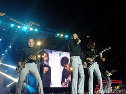 Gila-gilaan Bareng The Changcuters di Konser WJF 2023