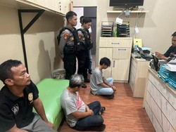 Polres Jaksel Amankan 4 Orang Terkait Narkoba, 2 di Antaranya Remaja