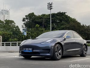 Jauh Lebih Murah Ketimbang Innova Hybrid, Segini Pajak Tesla Model 3