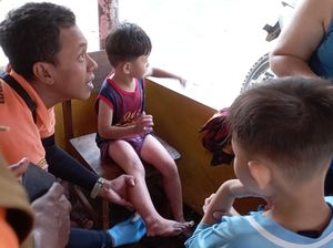 Belasan Wisatawan di Pantai Baru Bantul Tersengat Ubur-ubur Belasan Wisatawan di Pantai Baru Bantul Tersengat Ubur-ubur