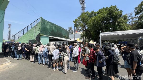 Gerbang Dibuka, Antrean WJF 2023 Mengular