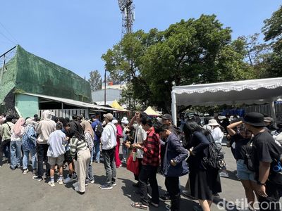 Gerbang Dibuka, Antrean WJF 2023 Mengular