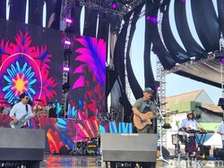 Panas Kepalang Panas, Doel Sumbang Ajak Penonton WJF 2023 Jingkrak-jingkrakan