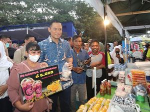 Hobi Jajan Kuliner Tradisional, Ini Momen AHY Makan Bakso hingga Ayam Goreng