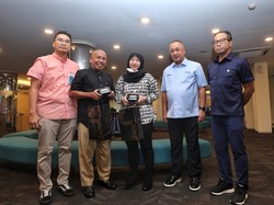 Rayakan Hari Pelanggan, Direksi BNI Sambut Nasabah di Kantor Cabang