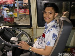 Kisah Deni dan Bus Bandros di Balik Suksesnya Konser WJF 2023 Kisah Deni dan Bus Bandros di Balik Suksesnya Konser WJF 2023