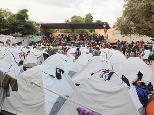 Geng Kriminal Makin Sadis, Ribuan Warga Haiti Mengungsi di GOR