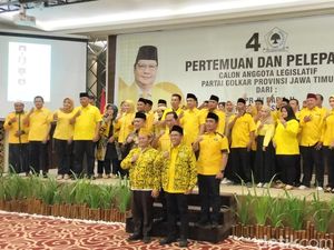 Lepas Caleg Probolinggo, Sarmuji Pesan Tak Ada Kanibalisme Internal Golkar
