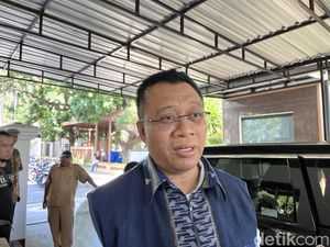Gubernur NTB Buka Suara soal Insiden Tabrakan Maut yang Melibatkan Istrinya Gubernur NTB Buka Suara soal Insiden Tabrakan Maut yang Melibatkan Istrinya