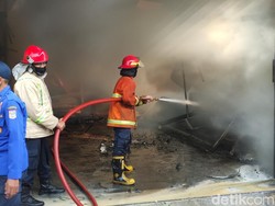 Gudang Pertukangan di Kepanjen Malang Terbakar