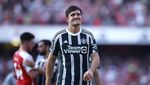 MU Kalah, Maguire dan Evans Diolok-olok Lewat Meme!