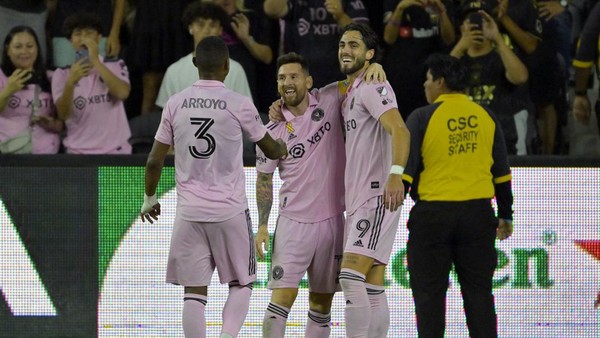 Sep 3, 2023; Los Angeles, California, USA; Inter Miami CF forward Leonardo Campana (9) celebrates with forward Lionel Messi (10) and teammates after scoring a goal in the second half against the Los Angeles FC at BMO Stadium. Mandatory Credit: Jayne Kamin-Oncea-USA TODAY Sports