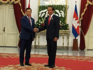 515 Kasus Online Scam, Jokowi Ajak PM Kamboja Perkuat Kerja Sama Hukum 515 Kasus Online Scam, Jokowi Ajak PM Kamboja Perkuat Kerja Sama Hukum