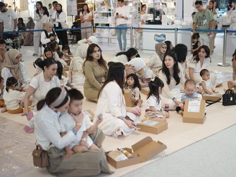 Keseruan acara MamyPoko Royal Soft lainnya