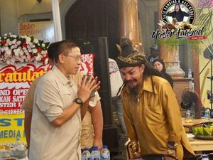 Sate Limbad Laris Manis, Ini Momennya Saat Menjamu Artis hingga Pejabat Sate Limbad Laris Manis, Ini Momennya Saat Menjamu Artis hingga Pejabat